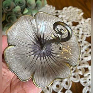 Cynthia Rowley Jewelry Trinket Ring Holder Enamel on Metal Flower Grey/Lavender